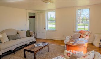 127 Willow Ave, Little Compton, RI 02837