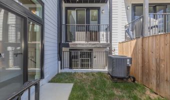 722 KENYON St NW #3, Washington, DC 20010