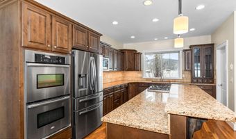 216 COLUMBINE St, Alpine, WY 83128