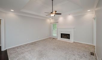143 GRANDE CLUB Dr, Alabaster, AL 35114