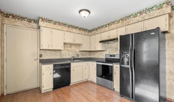1055 Thomas Dr, Ashland, OH 44805