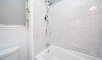 136 Lancaster Ave, Bangor, ME 04401
