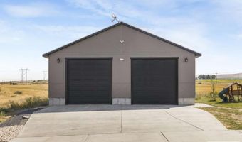161 Snake River Dr, American Falls, ID 83211