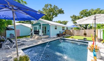 321 Saint George St, Bay St. Louis, MS 39520
