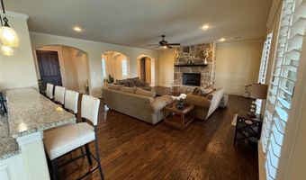 321 Bear Country Dr, Aledo, TX 76008