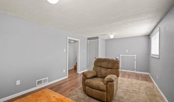 6535 EVERGREEN St, Cheyenne, WY 82009