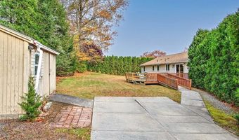1 Pat Dr, Lincoln, RI 02865