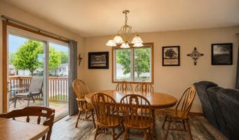 705 SW 13th Ave, Aberdeen, SD 57401