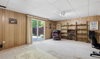 8350 GLASTONBURY Ct, Annandale, VA 22003