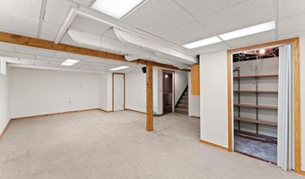 1929 Jerrold Ave, Arden Hills, MN 55112