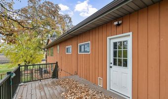 74500 240th St, Albert Lea, MN 56007