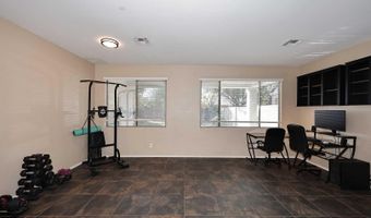 1821 W KURALT Dr, Anthem, AZ 85086