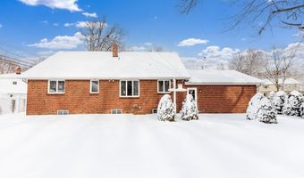 412 Frankhauser Rd, Amherst, NY 14221