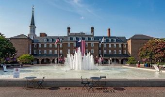 906 S WASHINGTON St S 307, Alexandria, VA 22314