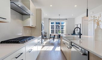 43420 GRANDMOORE St, Ashburn, VA 20148