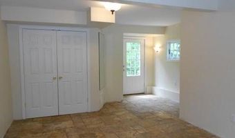 53 Huckleberry Hill Rd, Brookfield, CT 06804
