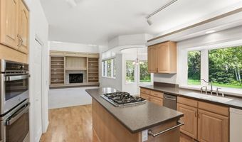 12411 Hopa Cir, Anchorage, AK 99515