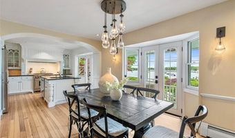 81 Mathewson Rd, Barrington, RI 02806
