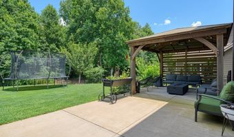 205 Colfax Dr, Boiling Springs, SC 29316