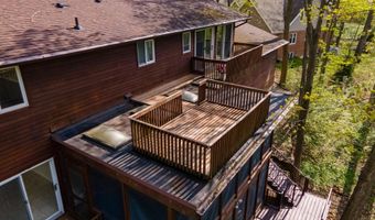 3949 Waldenwood Dr, Ann Arbor, MI 48105