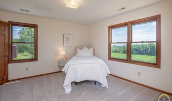 13827 SW 81st St, Auburn, KS 66402