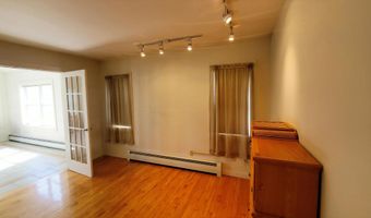 9 Wood St, Bangor, ME 04401