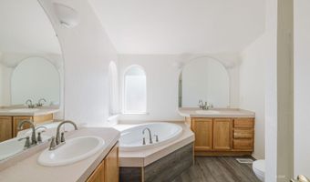 222 8th St, Carlin, NV 89822