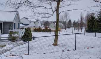 2499 Crestwood Dr, Adrian, MI 49221