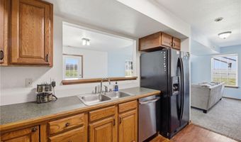 16820 Sheehan Rd, Basehor, KS 66007