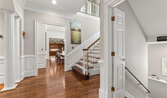 3610 Mansions Pkwy, Berkeley Lake, GA 30096