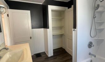 135 Morris Ave, Athens, OH 45701