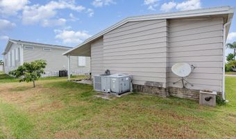637 Wedelia Dr, Barefoot Bay, FL 32976