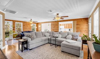 9110 Dove St, Bay St. Louis, MS 39520