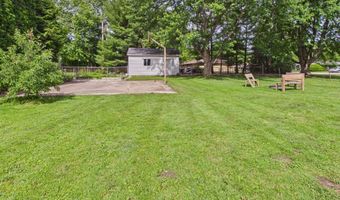 107 Tanglewood Dr, Anderson, IN 46012