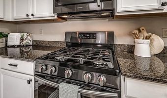 2006 W Greenleaf Ct, Bartlesville, OK 74006