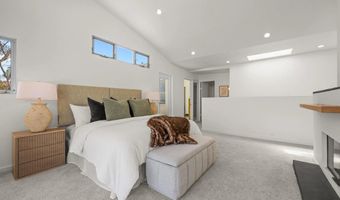 3333 Hill St, San Diego, CA 92106