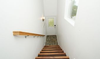 255 Creekside St, Anchorage, AK 99504