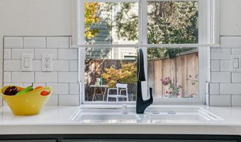 12 Britt Ct, Alameda, CA 94502