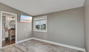 32 Cove Rd W, Bayville, NJ 08721