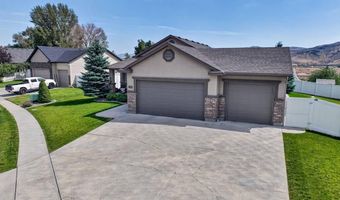 1361 Sawtooth St, Chubbuck, ID 83202