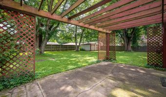 517 Spring Mill Rd, Anderson, IN 46013