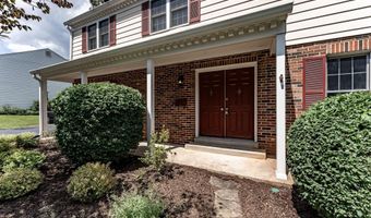 8702 PAPPAS Way, Annandale, VA 22003