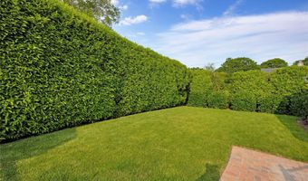 11 Anita Pl, Amityville, NY 11701