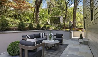 5047 MACARTHUR Blvd NW, Washington, DC 20016
