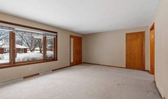 2405 N ERB St, Appleton, WI 54911