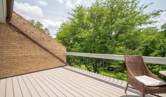 3814 N RICHMOND St, Arlington, VA 22207
