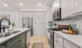 4 Moreton Ln, Bella Vista, AR 72714