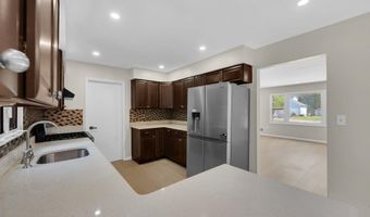 458 Woodhaven Blvd SE, Bayville, NJ 08721