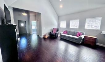 3201 SW Stoneway Ave, Bentonville, AR 72713