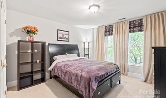 8600 Brownes Pond Ln, Charlotte, NC 28277